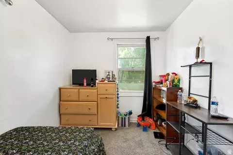 Bedroom - 804 E 10600 S, Sandy, UT 84094 photo 4 of 6