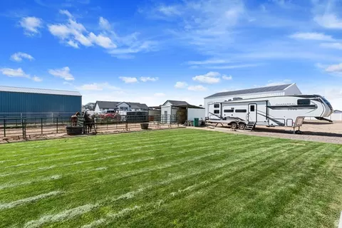 Exterior - 5289 W 3750 S, Hooper, UT 84315 photo 4 of 13