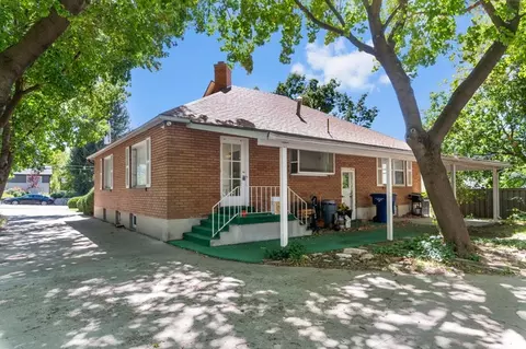 Exterior - 2657 E Valley Ave, Holladay, UT 84117 photo 4 of 6