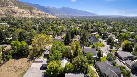 View/Area - 2657 E Valley Ave, Holladay, UT 84117 photo 7 of 8