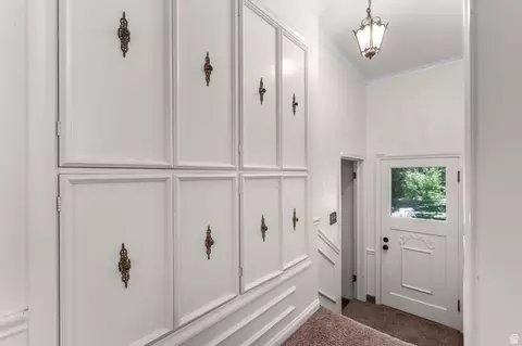 Entry Way - 2657 E Valley Ave, Holladay, UT 84117 photo 2 of 2