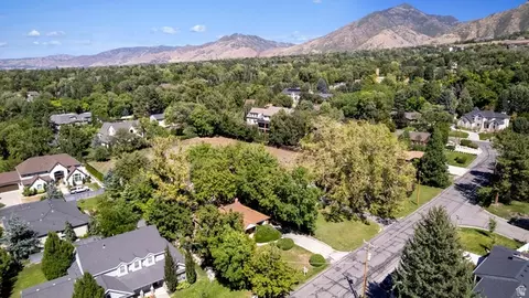 View/Area - 2657 E Valley Ave, Holladay, UT 84117 photo 3 of 8