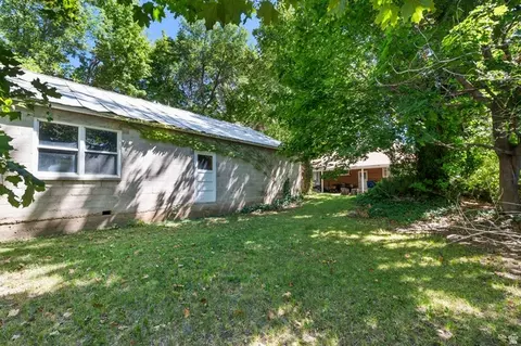 Exterior - 2657 E Valley Ave, Holladay, UT 84117 photo 3 of 6