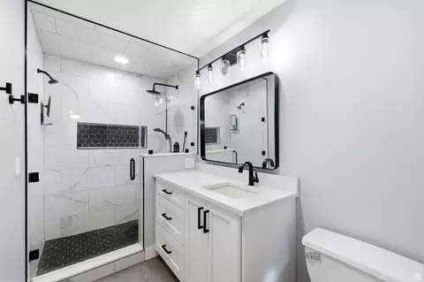 Bath - 1220 E Violet Dr, Sandy, UT 84094 photo 2 of 3