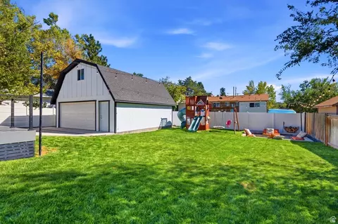 Exterior - 1220 E Violet Dr, Sandy, UT 84094 photo 5 of 8