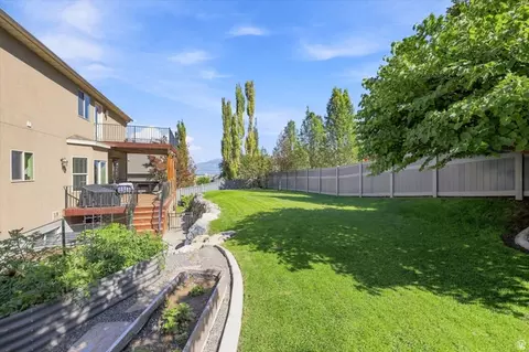 Exterior - 3946 E South Pass Rd, Eagle Mountain, UT 84005 photo 9 of 17