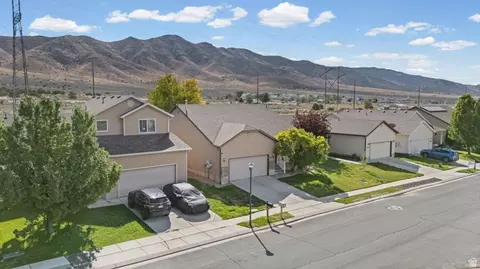 View/Area - 4658 N Long Way, Eagle Mountain, UT 84005 photo 3 of 6