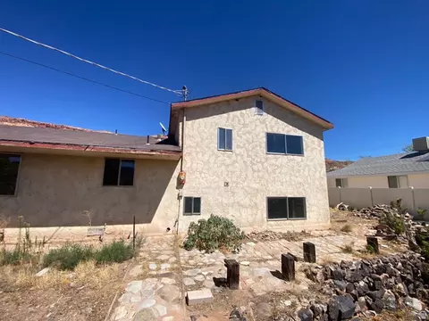 Exterior - 276 Hillside Dr, Moab, UT 84532 photo 5 of 15