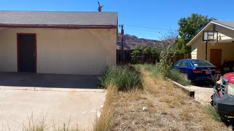 Exterior - 276 Hillside Dr, Moab, UT 84532 photo 4 of 15