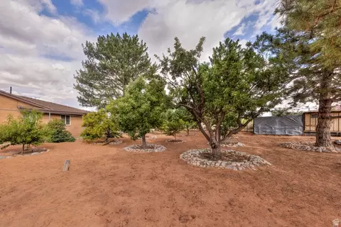 Exterior - 2720 Bench Rd E, Moab, UT 84532 photo 8 of 10