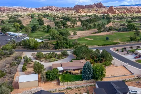 View/Area - 2720 Bench Rd E, Moab, UT 84532 photo 6 of 6