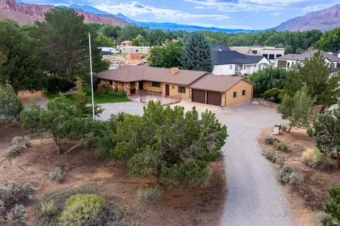 View/Area - 2720 Bench Rd E, Moab, UT 84532 photo 5 of 6
