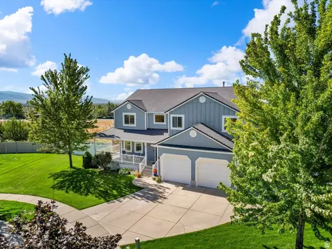 Exterior - 2103 N 5 E, Layton, UT 84041 photo 8 of 8
