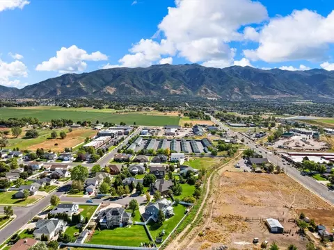 View/Area - 2103 N 5 E, Layton, UT 84041 photo 5 of 7