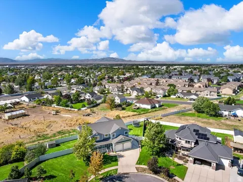 View/Area - 2103 N 5 E, Layton, UT 84041 photo 7 of 7