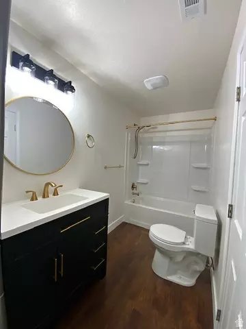 Bath - 2103 N 5 E, Layton, UT 84041 photo 6 of 6