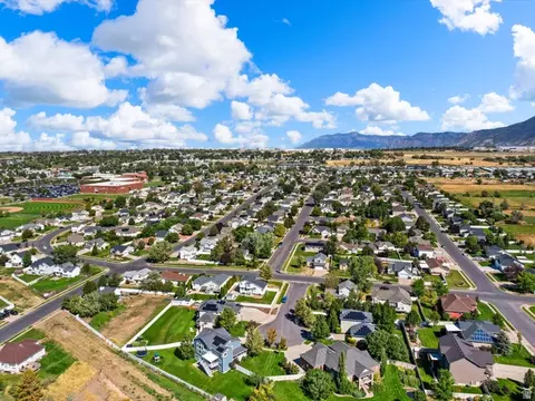 View/Area - 2103 N 5 E, Layton, UT 84041 photo 4 of 7