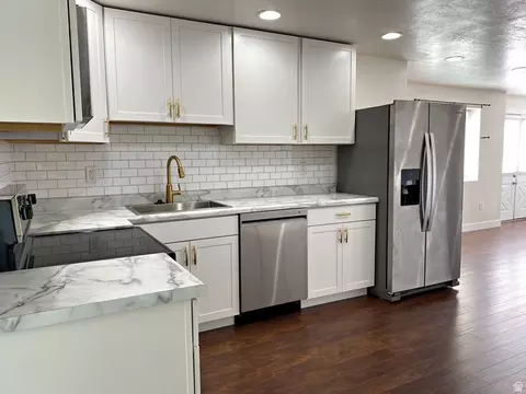 Kitchen - 2103 N 5 E, Layton, UT 84041 photo 6 of 6