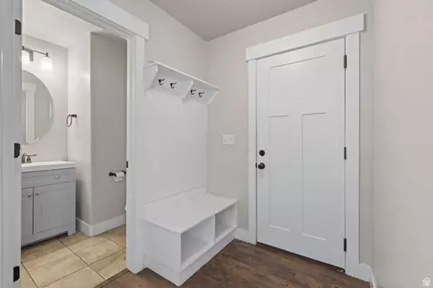 Entry Way - 894 S 2100 W, Orem, UT 84058 photo 2 of 3