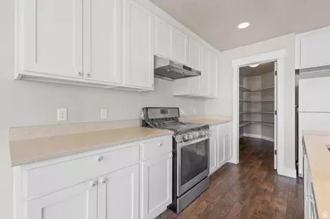 Kitchen - 894 S 2100 W, Orem, UT 84058 photo 2 of 2