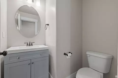 Bath - 894 S 2100 W, Orem, UT 84058 photo 1 of 6