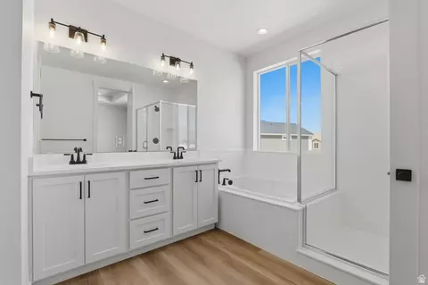 Bath - 2403 E Sunflower Dr #449, Eagle Mountain, UT 84005 photo 2 of 3