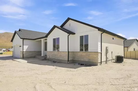 Exterior - 2266 E Morning Glory Way #437, Eagle Mountain, UT 84005 photo 3 of 6