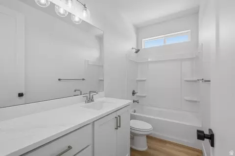 Bath - 2266 E Morning Glory Way #437, Eagle Mountain, UT 84005 photo 1 of 3