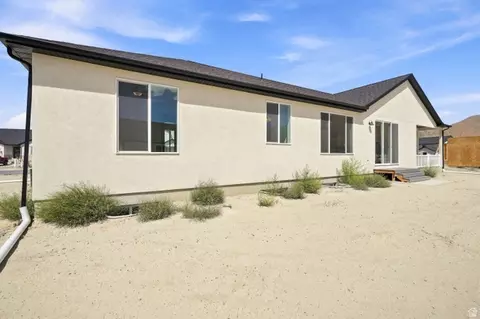 Exterior - 2266 E Morning Glory Way #437, Eagle Mountain, UT 84005 photo 6 of 6