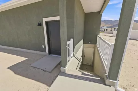 Exterior - 2406 E Morning Glory Way #428, Eagle Mountain, UT 84005 photo 7 of 7