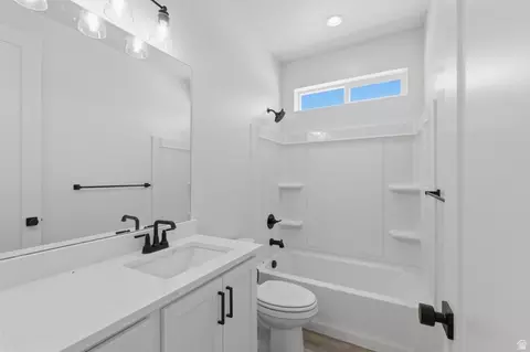 Bath - 2273 E Sunflower Dr #439, Eagle Mountain, UT 84005 photo 3 of 3