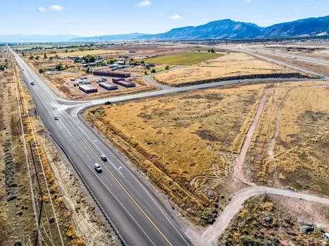 Undisclosed, Sigurd, UT 84657 photo 15