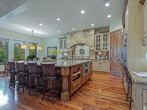 Kitchen - 1879 E Longview Dr S, Holladay, UT 84124 photo 1 of 6