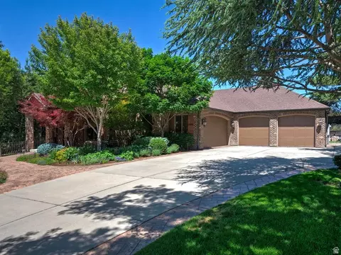 Exterior - 1879 E Longview Dr S, Holladay, UT 84124 photo 3 of 22