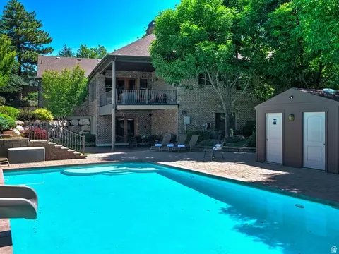 Exterior - 1879 E Longview Dr S, Holladay, UT 84124 photo 11 of 22