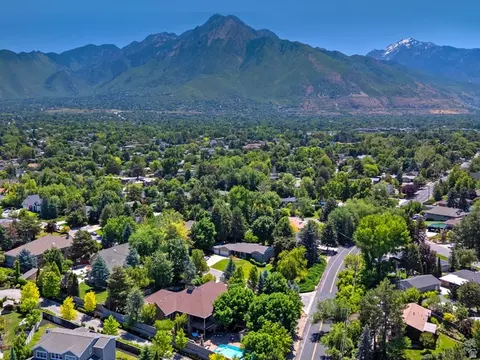 View/Area - 1879 E Longview Dr S, Holladay, UT 84124 photo 3 of 5
