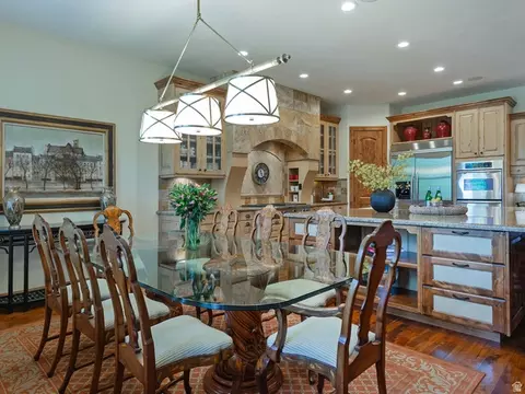 Dining - 1879 E Longview Dr S, Holladay, UT 84124 photo 2 of 2
