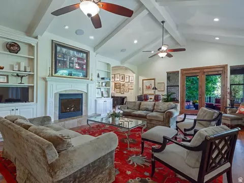 Living - 1879 E Longview Dr S, Holladay, UT 84124 photo 3 of 10