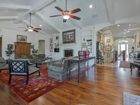 Living - 1879 E Longview Dr S, Holladay, UT 84124 photo 2 of 10