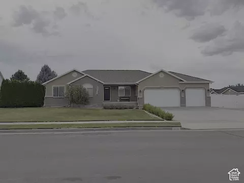 9428 S Sid Cir, South Jordan, UT 84009