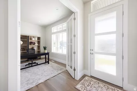 Entry Way - 2996 E Bonnie Lynn Ln, Sandy, UT 84092 photo 1 of 3