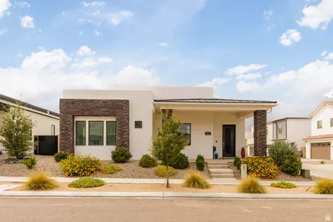 5806 S Garnet Dr, Saint George, UT 84790