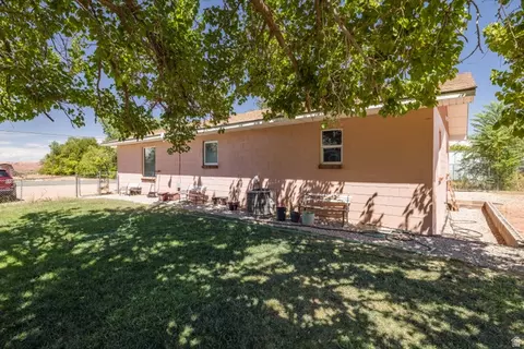 Exterior - 2468 E San Jose Rd, Moab, UT 84532 photo 4 of 11