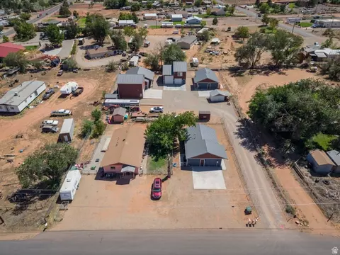 View/Area - 2468 E San Jose Rd, Moab, UT 84532 photo 3 of 9