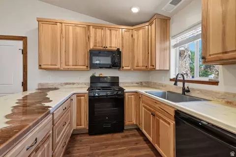 Kitchen - 2468 E San Jose Rd, Moab, UT 84532 photo 4 of 5