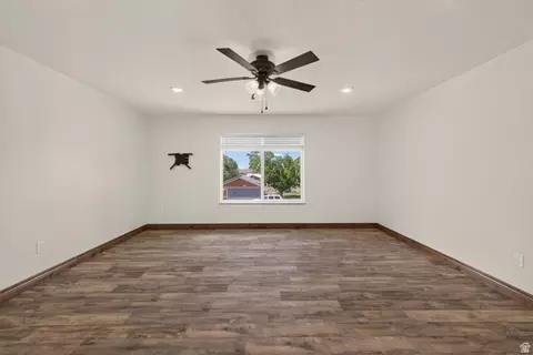 Living - 2464 San Jose, Moab, UT 84532 photo 5 of 8