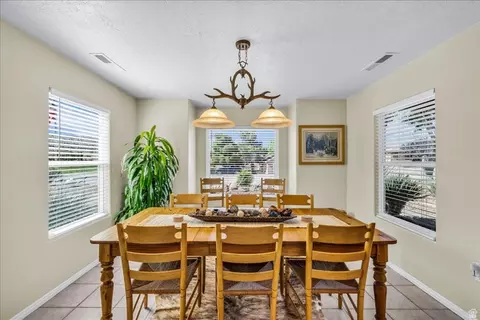 Dining - 95 E Mulberry Ln, Leeds, UT 84746 photo 1 of 1