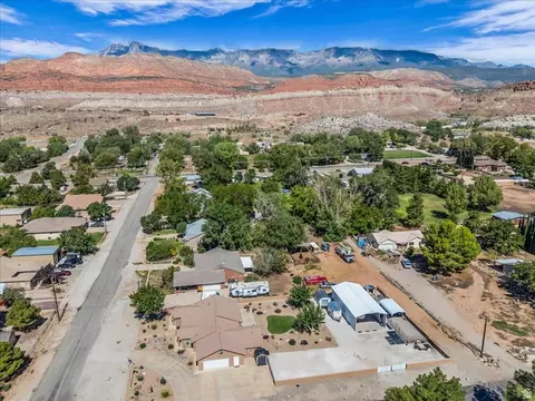 View/Area - 95 E Mulberry Ln, Leeds, UT 84746 photo 6 of 7