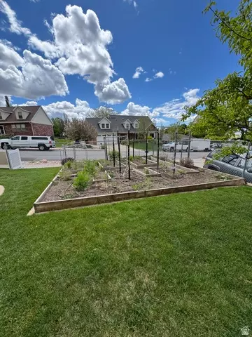 Exterior - 1959 N 150 E, Centerville, UT 84014 photo 3 of 5