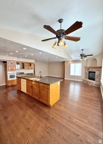 Living - 1959 N 150 E, Centerville, UT 84014 photo 3 of 6